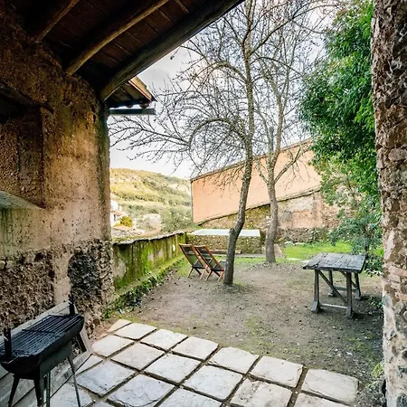 Holiday home El Zarzo De Nemesio, Alberca Barbacoa 2 Hab 4 Pers Mas 2 Max